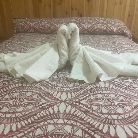 La Posa Hostel Villar del Arzobispo Екстериор снимка